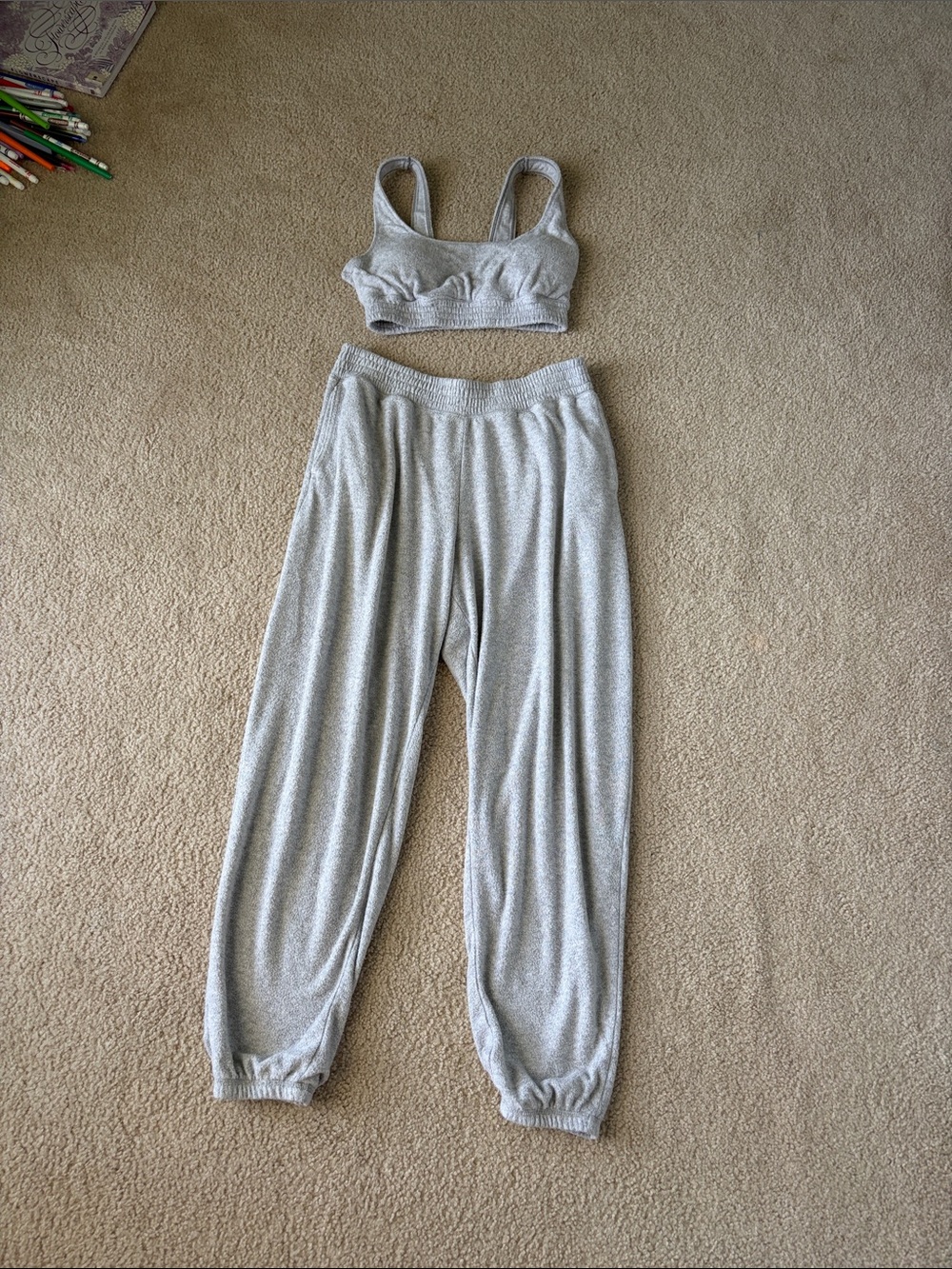 Gilly Hicks Light Gray Ribbed Lounge Bralette & Jogger Set